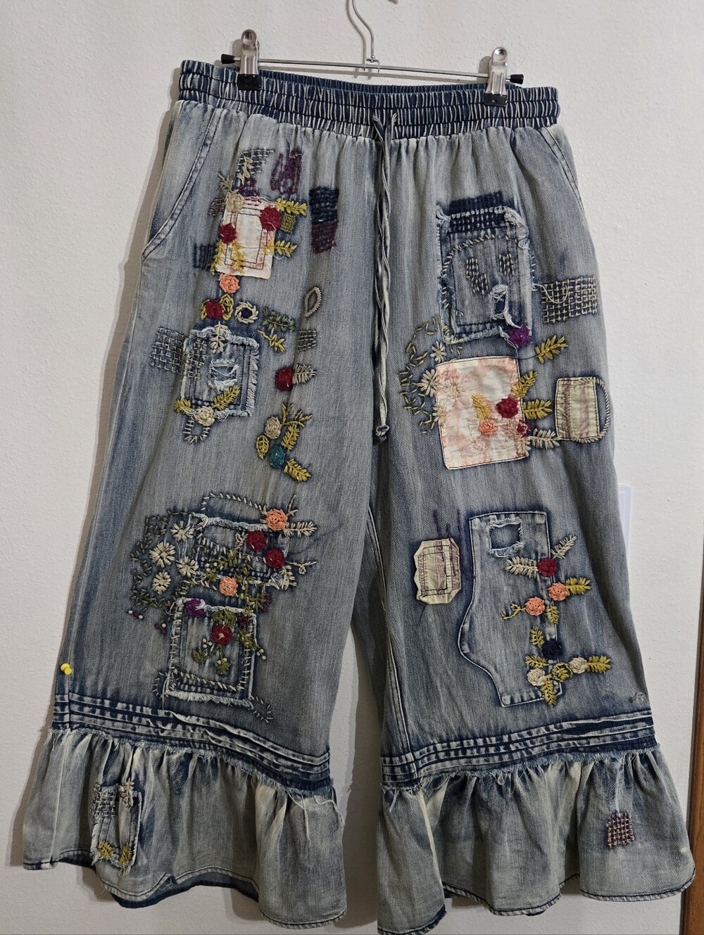Blue Velvet Embroidered Light Blue Wide-Leg Women’s Jeans